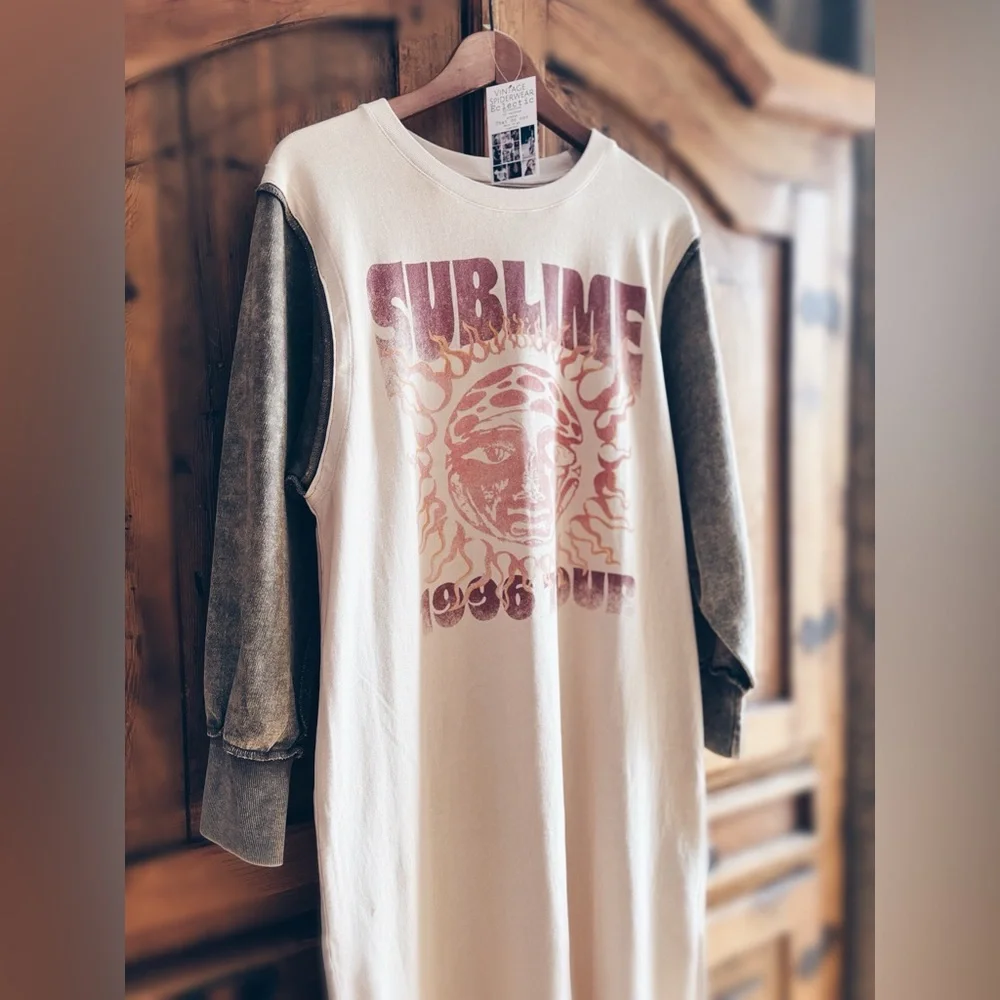 T- Shirt  Dress  Artisan - Picture 5 of 13